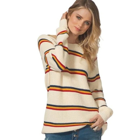 Rip Curl Sweaters - Rip Curl Raine Crew sweater Medium